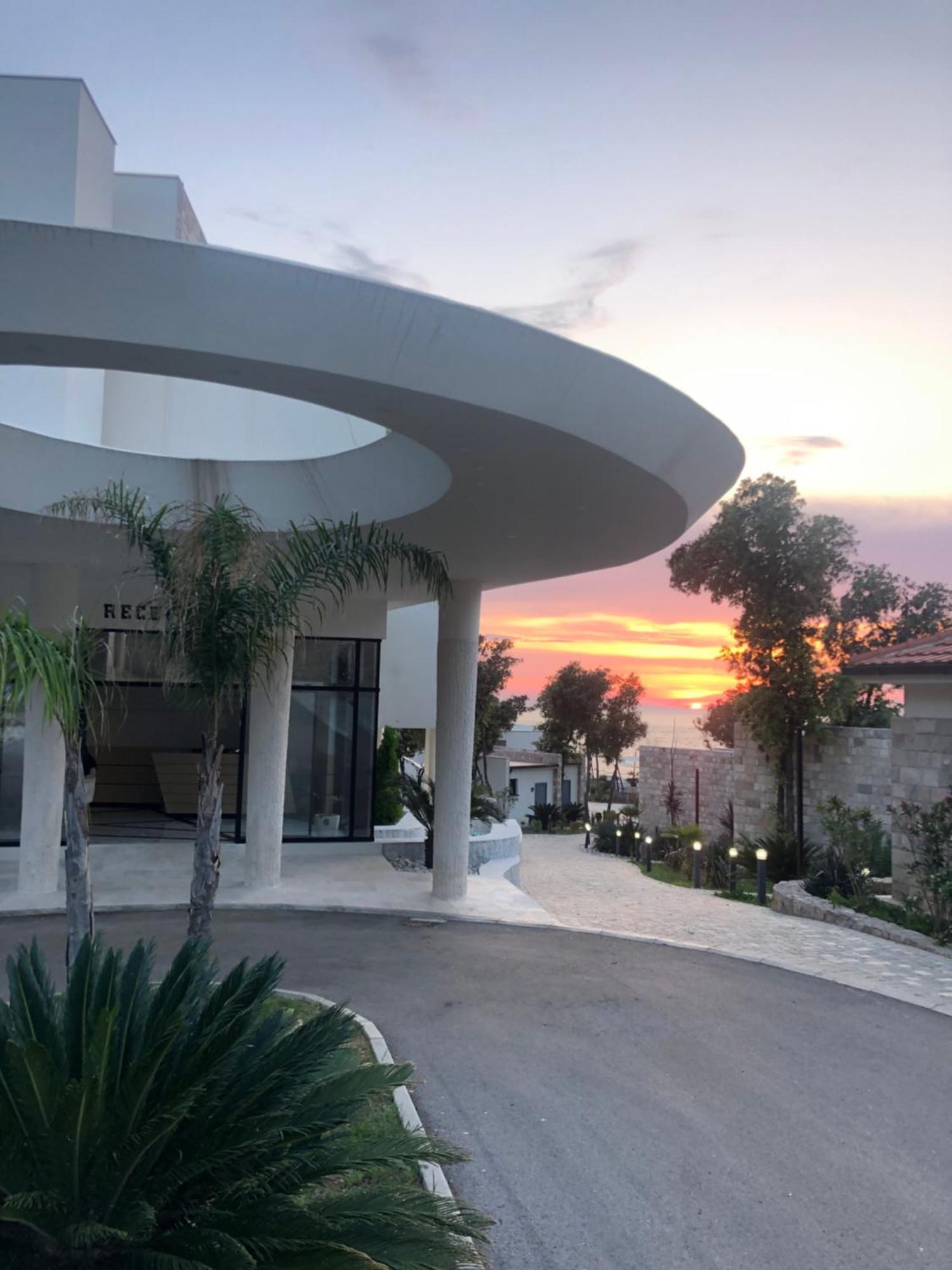 Dulamerovic Resort Bar Exterior photo